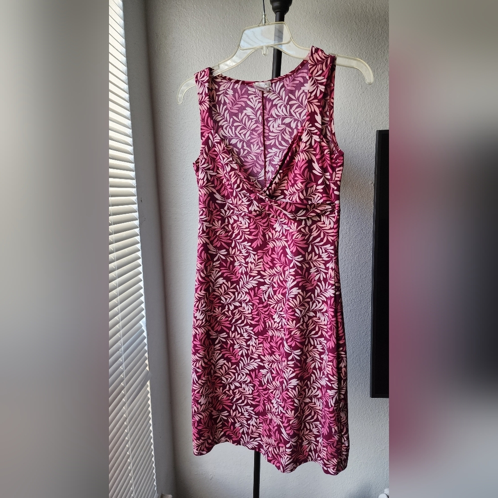 Old Navy  Stretch Dress in Pink and White Leaf Print, Sleeveless